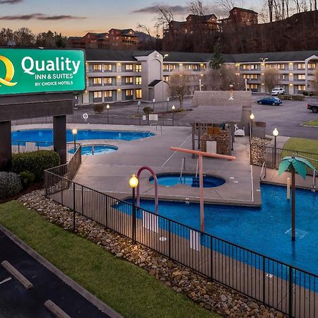 Quality Inn & Suites At Dollywood Lane Пиджен-Фордж Экстерьер фото
