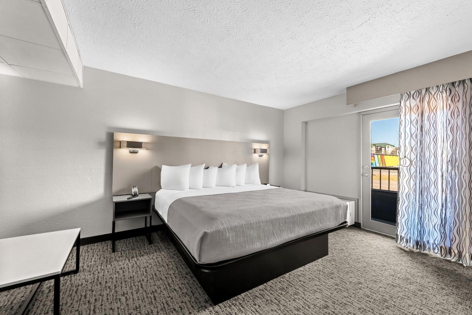 Quality Inn & Suites At Dollywood Lane Пиджен-Фордж Экстерьер фото
