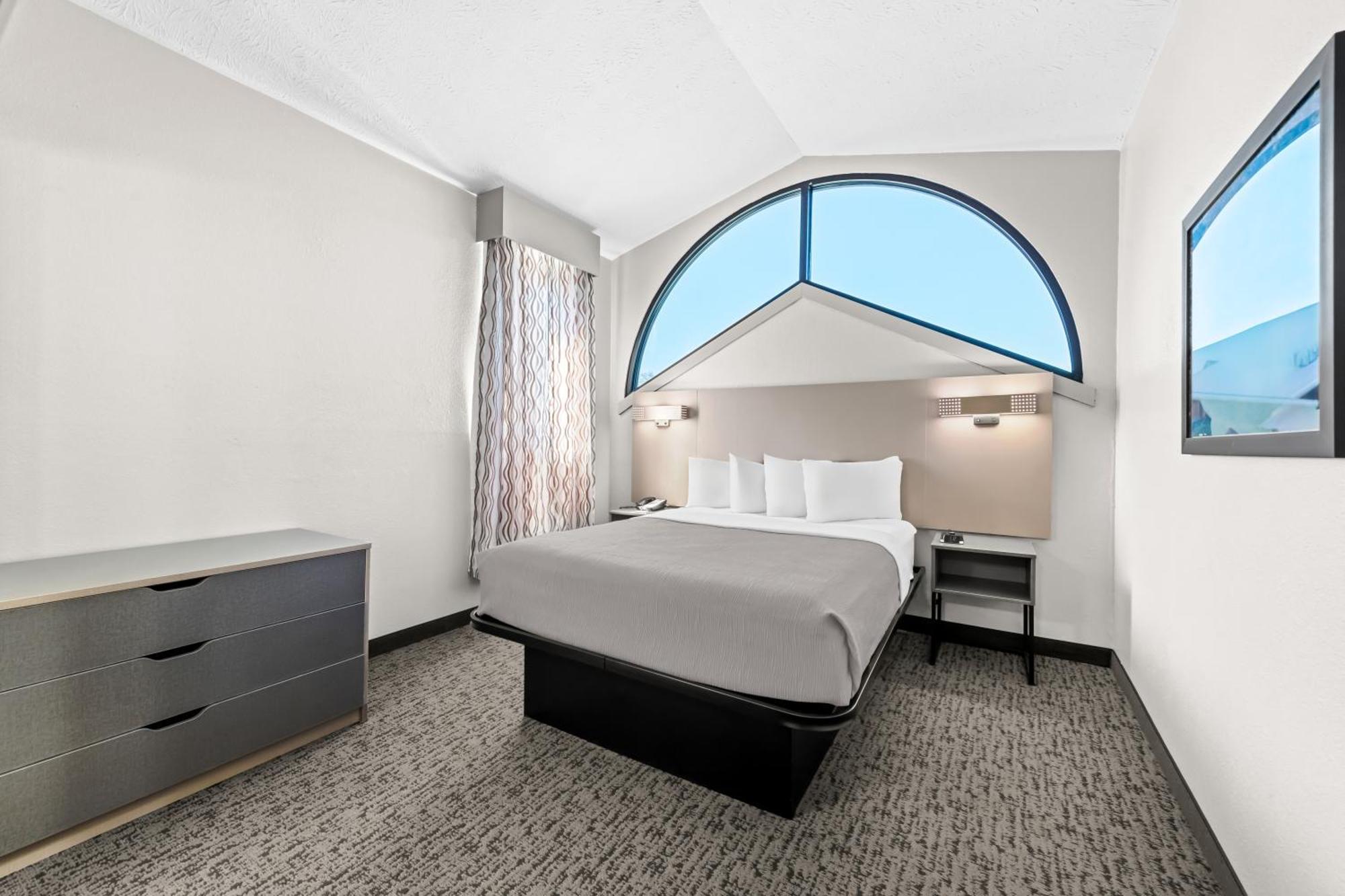 Quality Inn & Suites At Dollywood Lane Пиджен-Фордж Экстерьер фото
